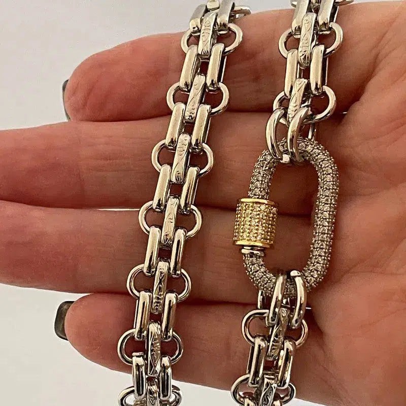 Silver Carabiner Necklace-Chunky Multilink Chain Necklace-Shiny Silver Textured Chain Necklace- Pave Carabiner Screw Lock Clasp