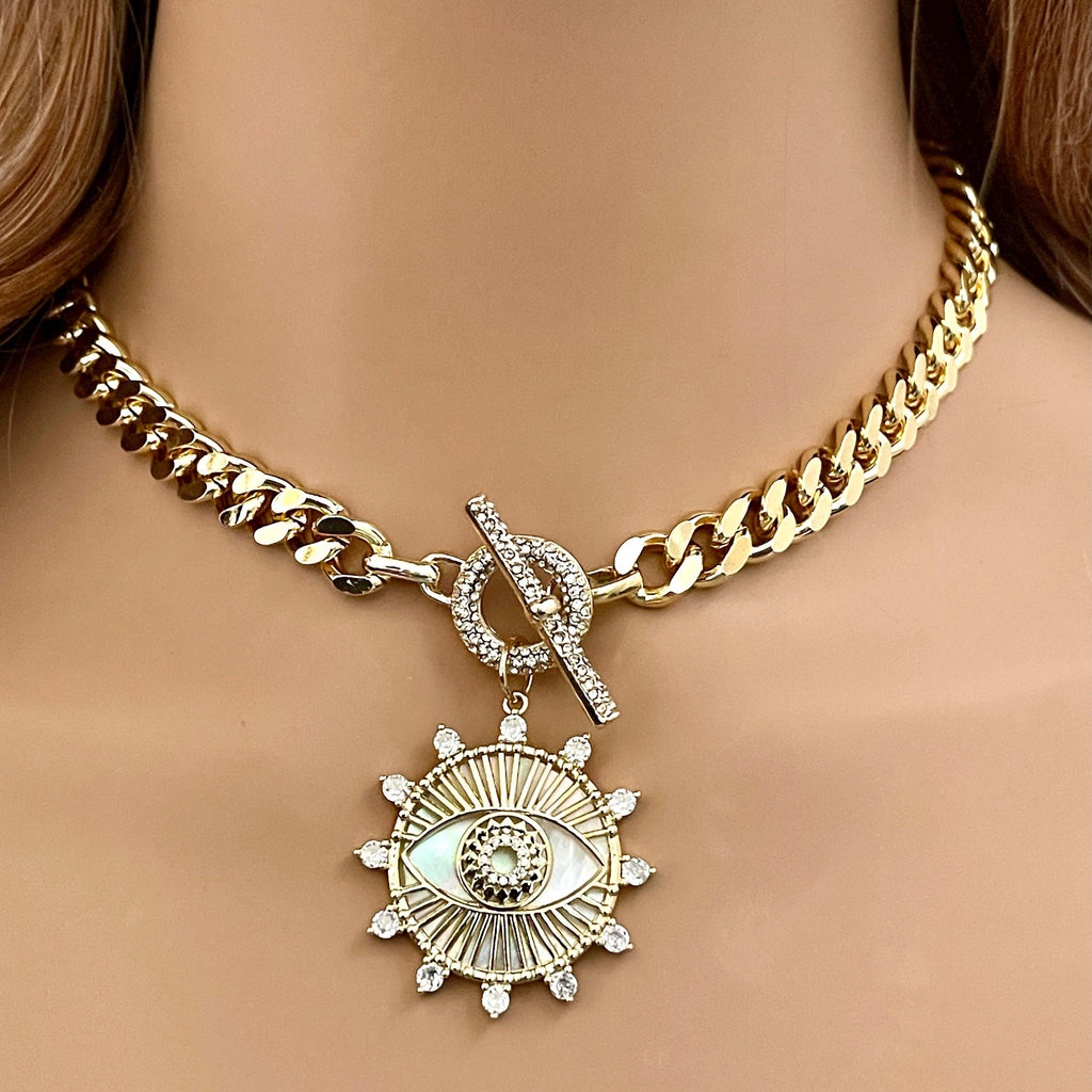 Elegant Gold Chunky Necklace with Evil Eye Charm - Toggle Clasp - Stylish Gift for Fashionistas