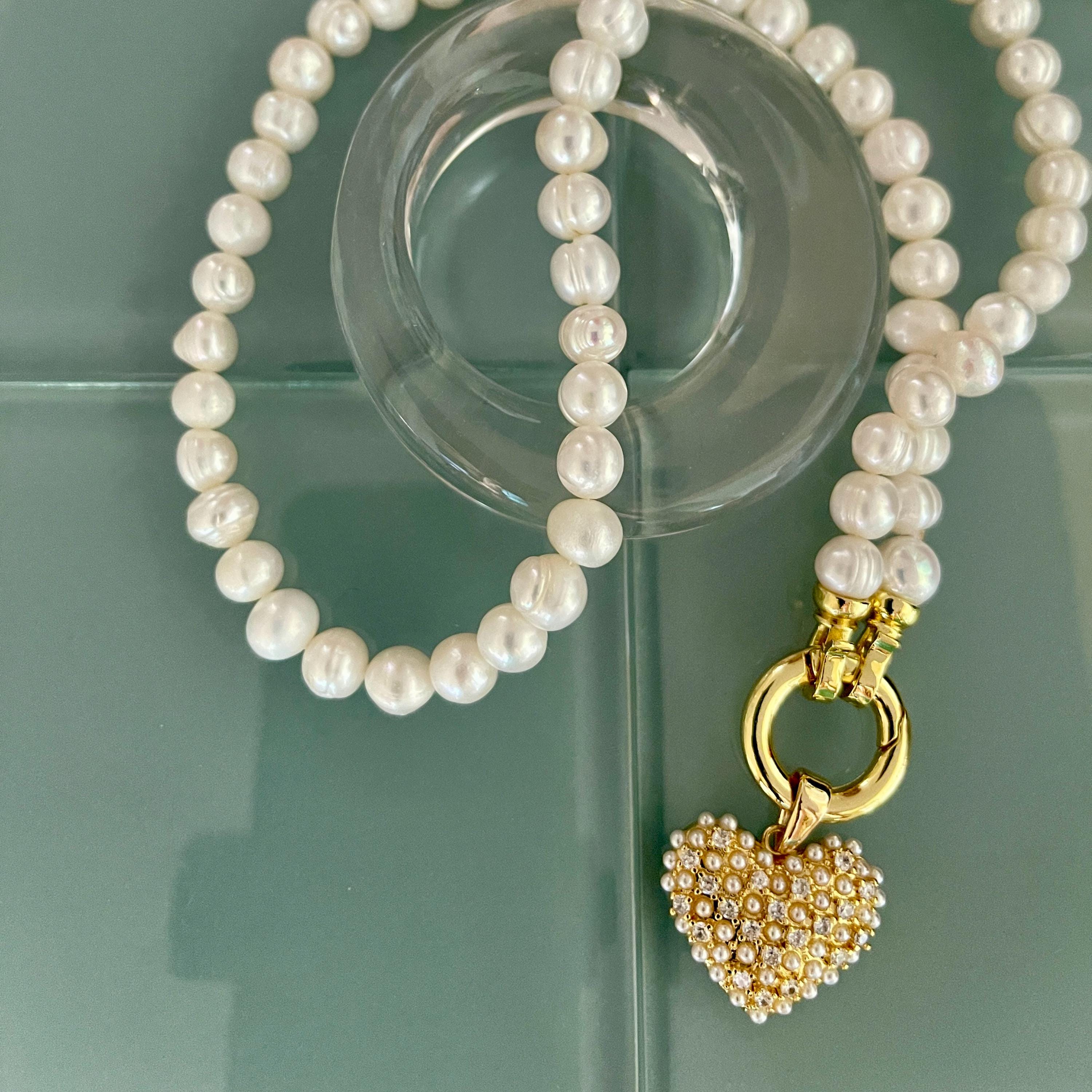 New in gift box Freshwater pearl necklace buy with gold heart pendant